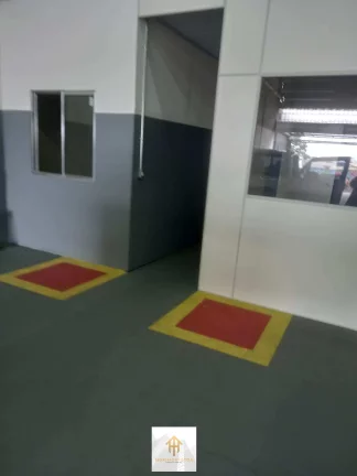 Imagem Galpão à venda em Carapicuíba, Jd Santo Estevão, 225m2