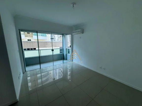 Imagem Apartamento com 4 dormitórios à venda, 114 m² por R$ 1.790.000,00 - Centro - Balneário Camboriú/SC
