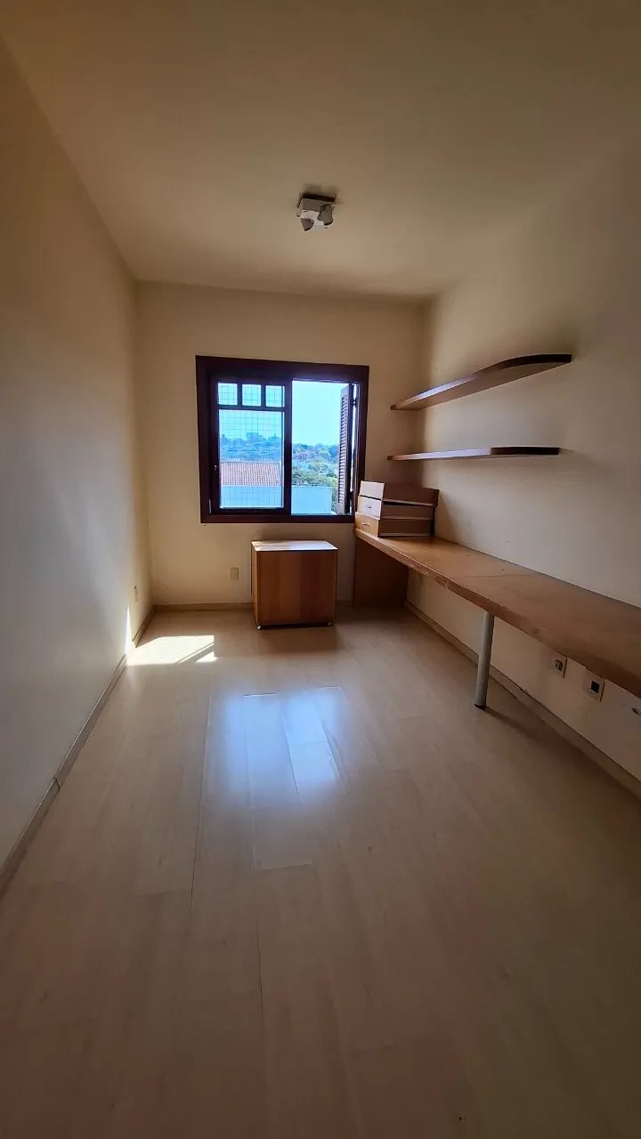 Imagem Casa para Locação no Bairro Chácara das Pedras - Ampla, Confortável e Bem Localizada!

Casa disp...
