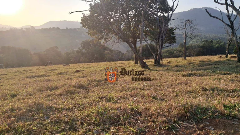 Imagem Sítio com 4 suítes à venda, 57000 m² por R$ 1.590.000 - Estiva do Agudos - Bragança Paulista/SP