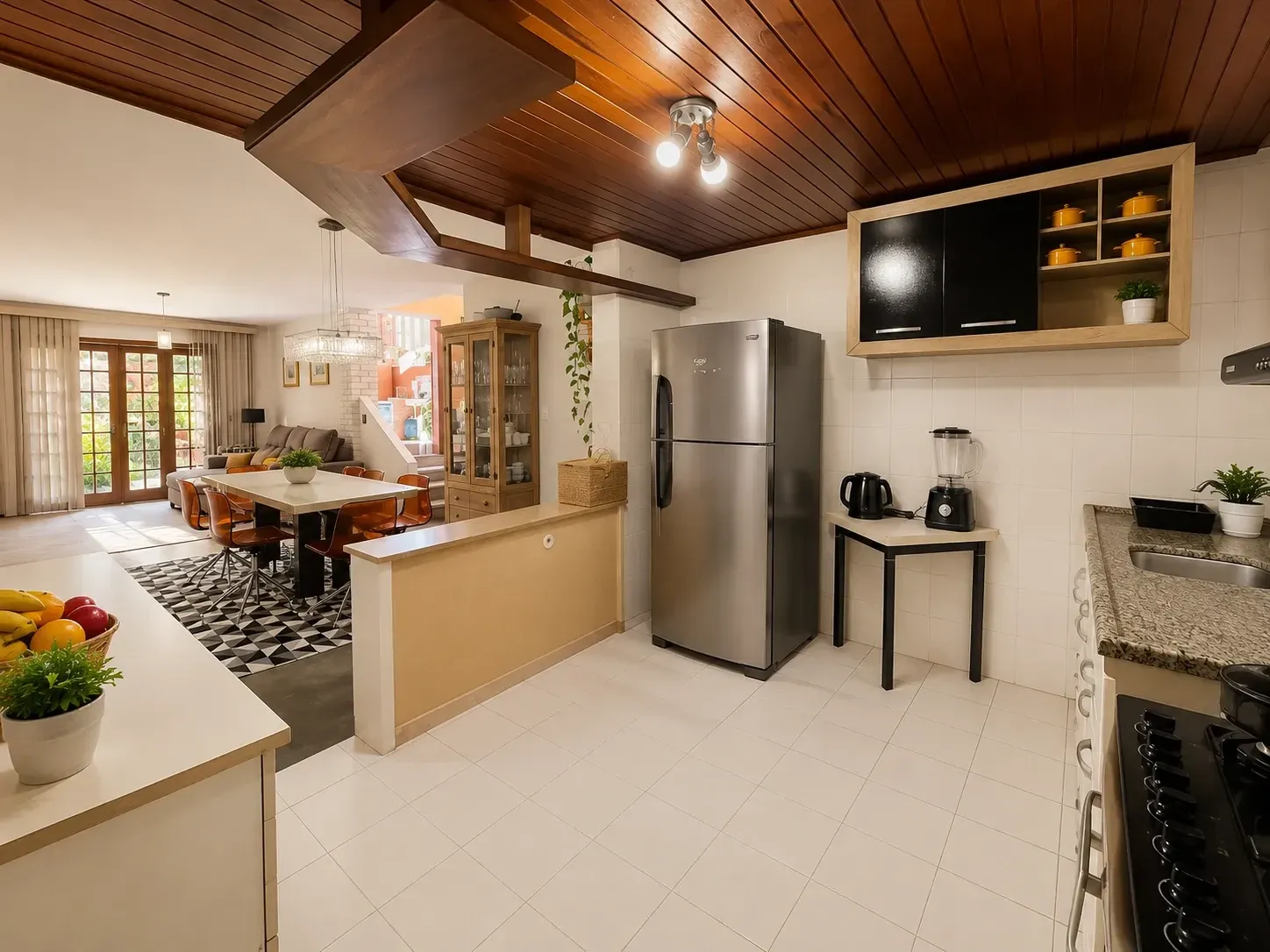 Imagem Sobrado com 4 Quartos à Venda, Locação ou Temporada, 266 m² em João Paulo - Florianópolis