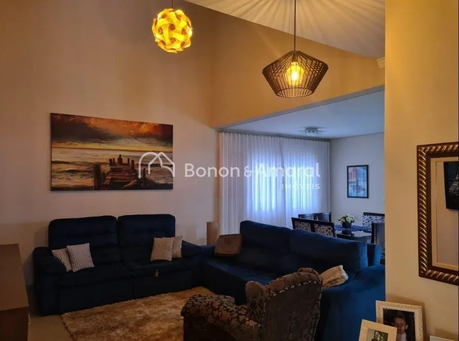 Imagem Espetacular Casa em Condomínio com Piscina e Espaço Gourmet em Valinhos