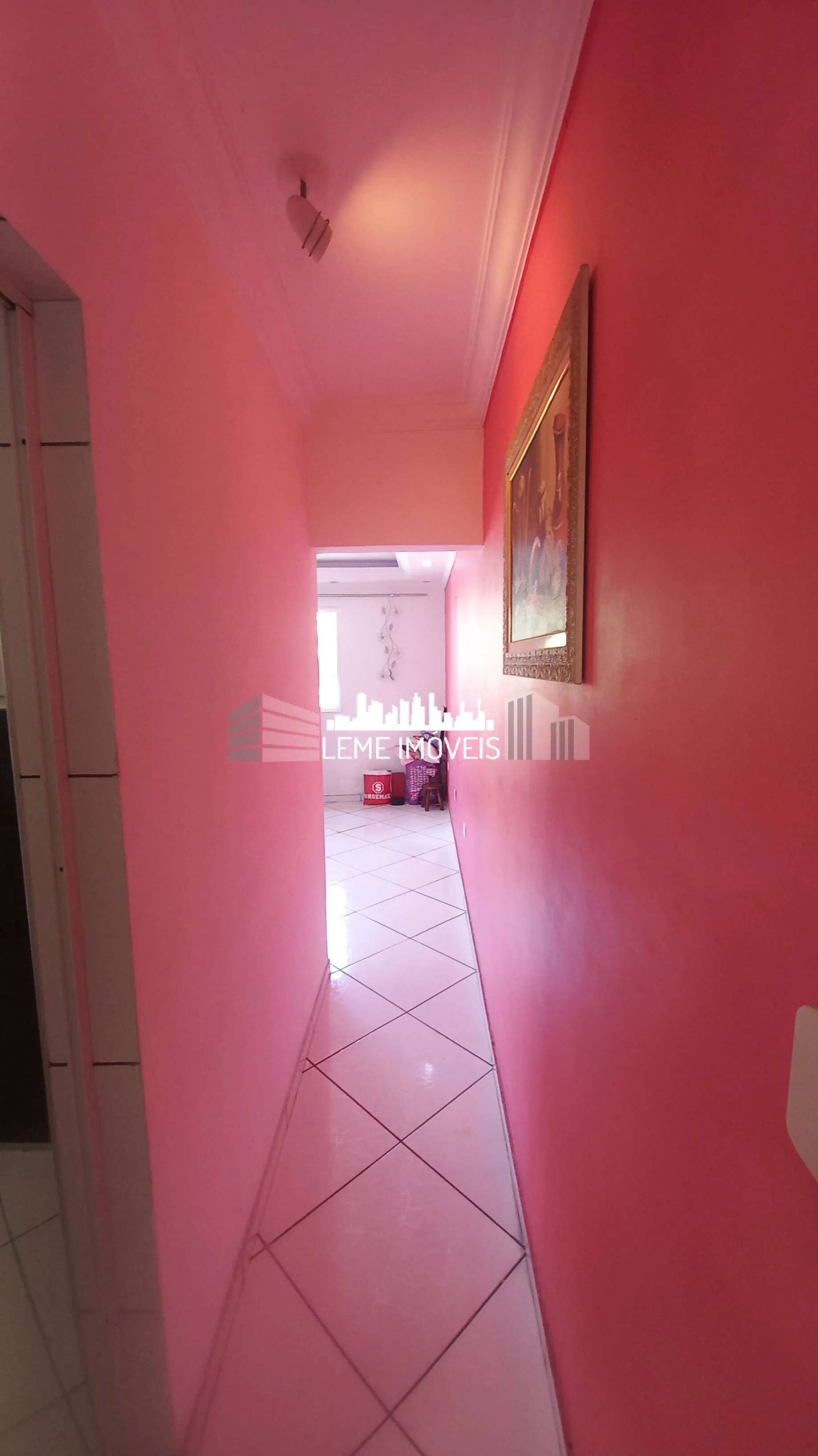 Imagem SOBRADO COM "02" (DOIS) DORMITÓRIOS, "01" (UMA) SALA, "01" (UMA) COZINHA COM ARMÁRIO PLANEJADO E M...