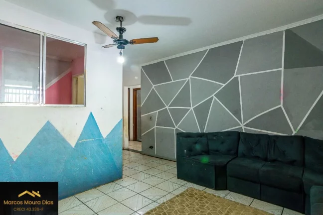 Imagem Casa no Jardim Esmeralda, 3 vagas de garagem, 4 quartos e Churrasqueira- região Rio Pequeno