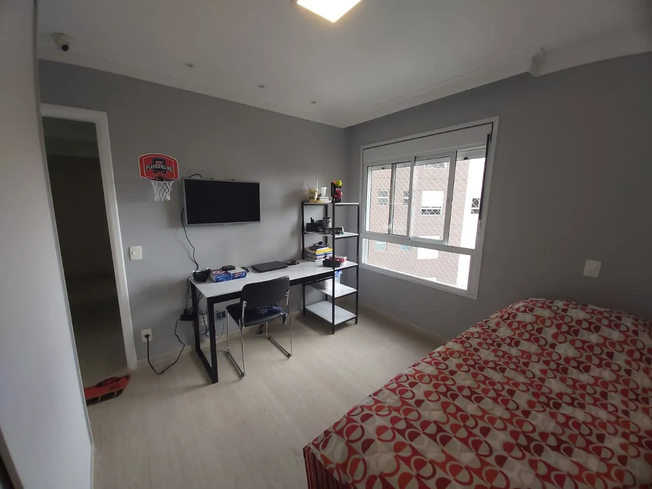 Imagem "Luxuoso Apartamento no Edifício More em Alphaville - 156m² de Conforto e Segurança"