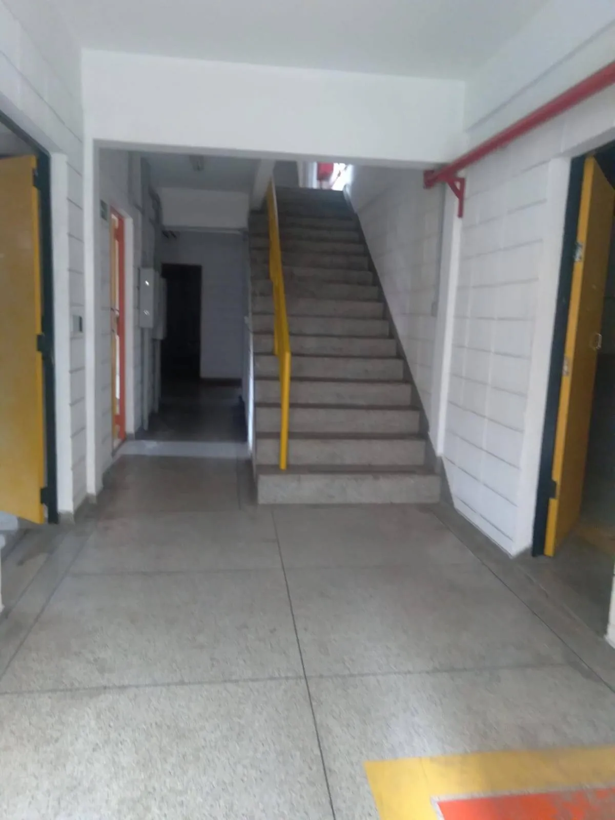 Imagem Galpão Comercial de Alto Padrão Próximo à Estação de Trem e Rodovias em Barueri