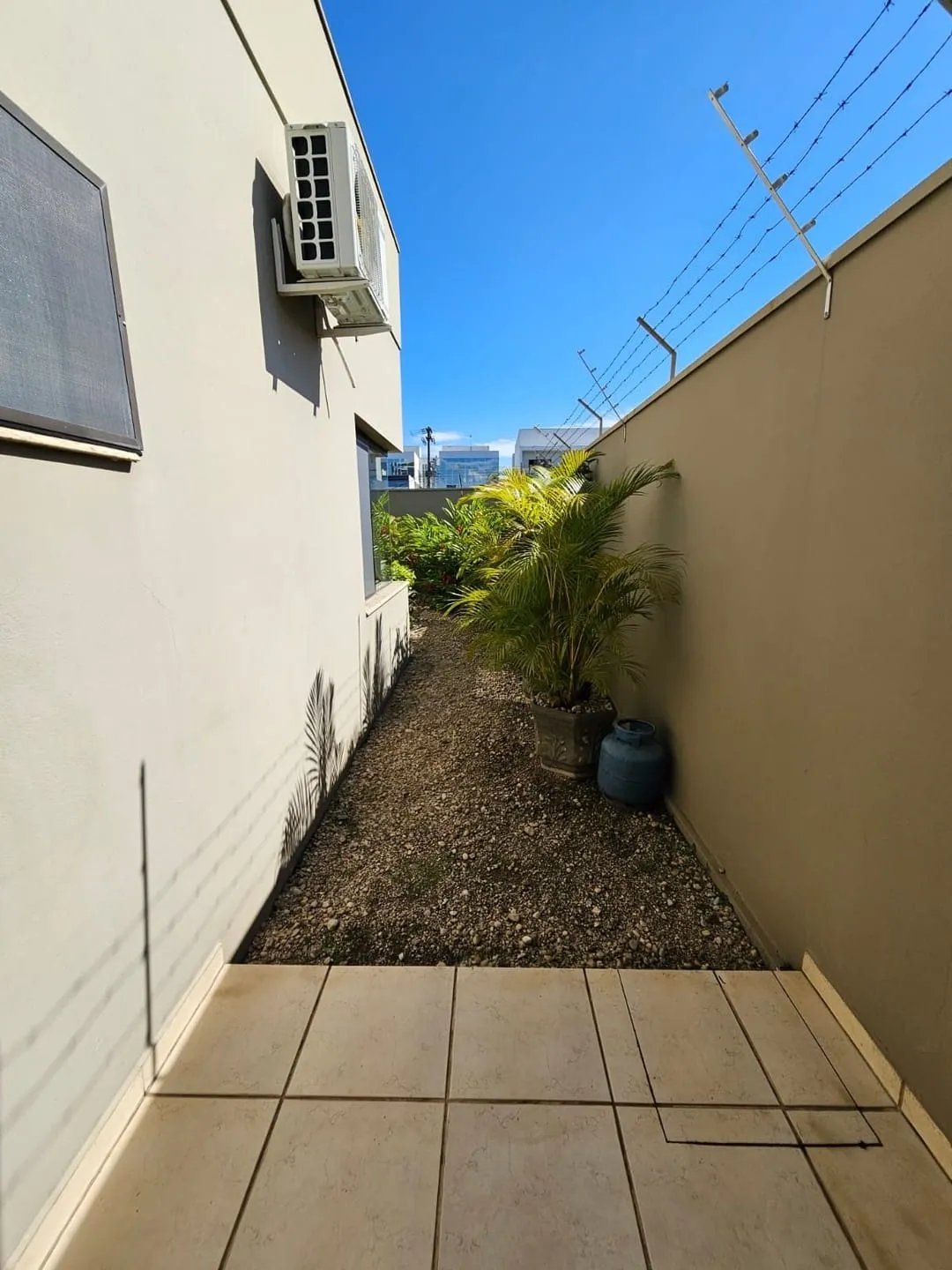 Imagem Comercial à venda e locação 5 Quartos, 2 Suites, 4 Vagas, 393.74M², Chácara Selles, Guaratinguetá - SP