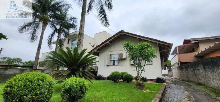Imagem Vendo Casa Mista no bairro Floresta