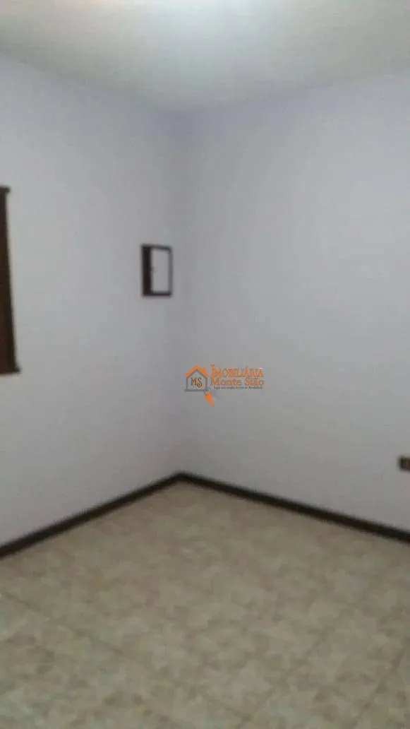 Imagem Casa com 3 dormitórios à venda, 200 m² por R$ 360.000,00 - Jardim Novo Portugal - Guarulhos/SP