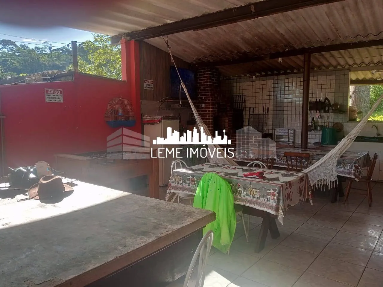 Imagem LINDO SITIO RICO EM ÁGUA MEDINDO 140,00 MIL METROS!!!