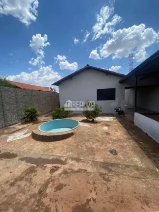 Imagem Casa de 2 dormitórios à venda no Residencial 2000, Uberaba