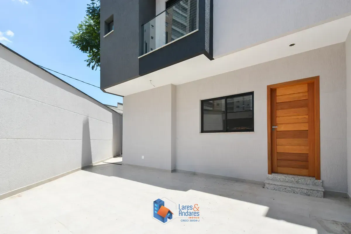 Foto do imóvel Sobrado para venda em Vila Gumercindo com 3 quartos, sendo 1 suíte, 180m² em Rua João Franco Lopes