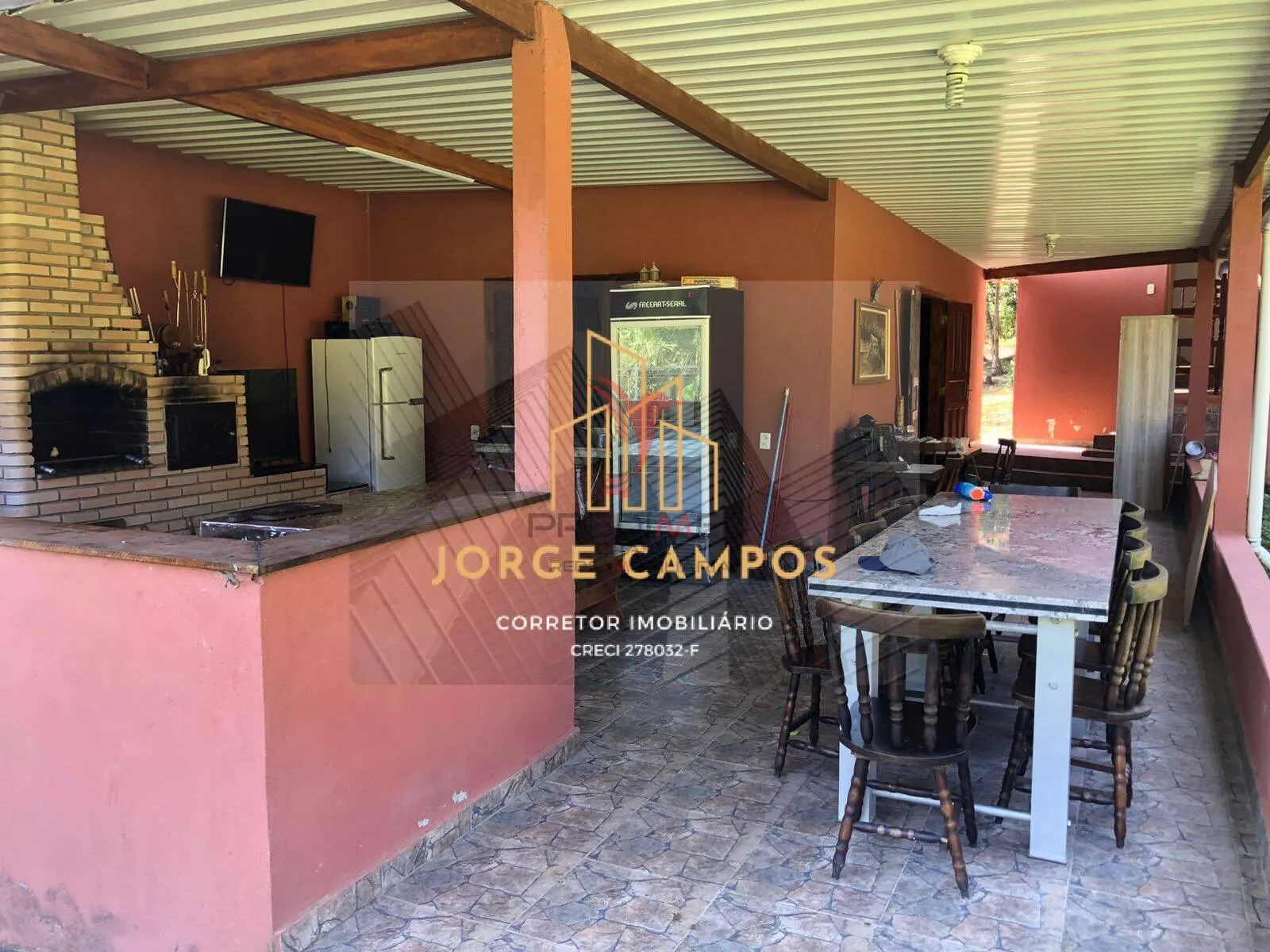 Imagem AR - 24139 - ÁREA À VENDA EM SUZANO / SP com nascente de água potável e energia eléctrica