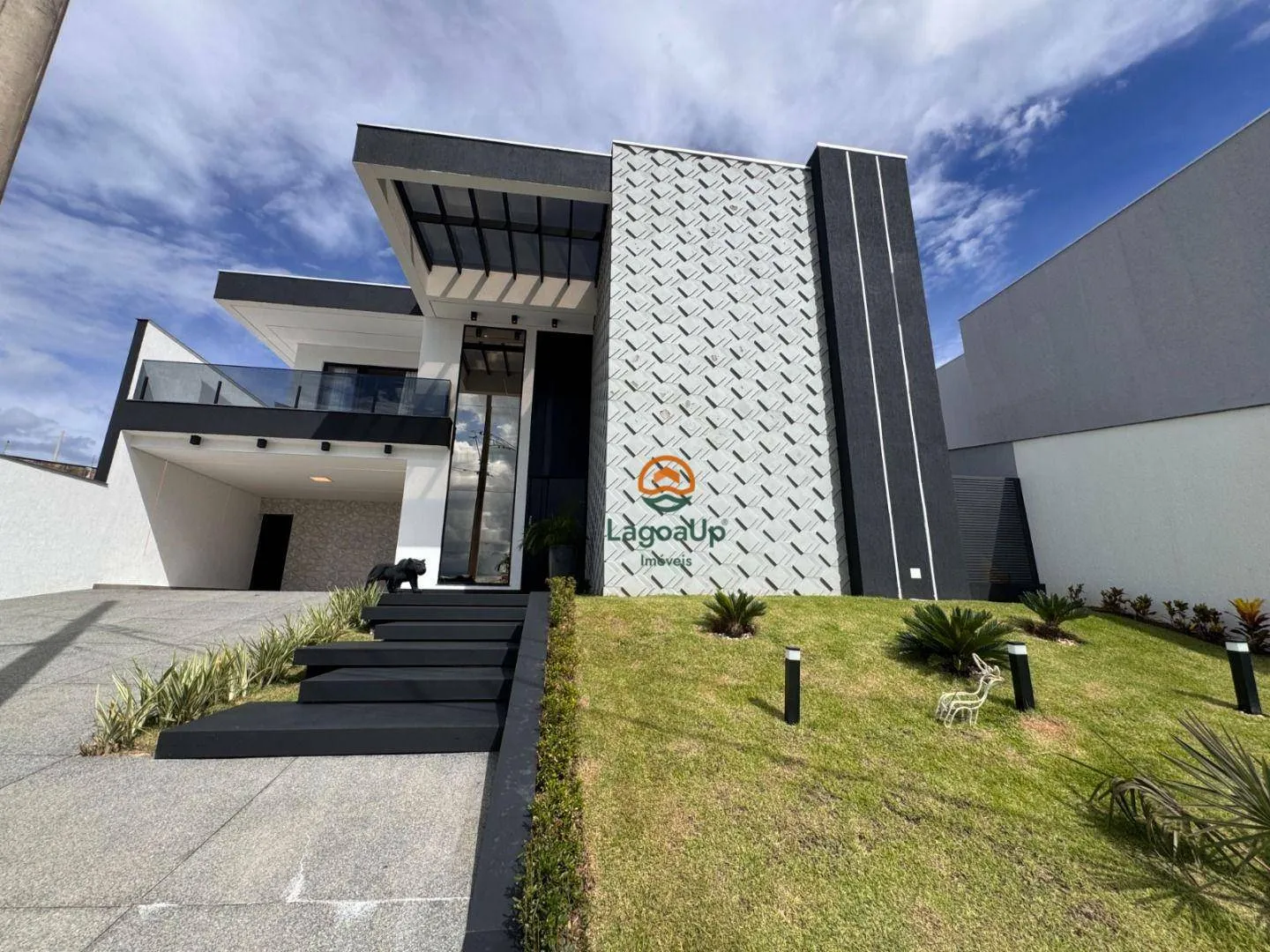 Imagem Casa com 4 dormitórios à venda, 260 m² por R$ 2.400.000,00 - Condomínio Golden Class - Lagoa Santa/MG