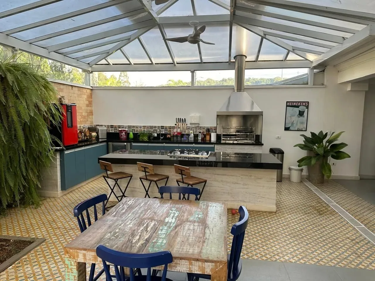Imagem Casa de Alto Padrão no Condomínio em Tamboré ? 4 Suítes, Piscina e 4 Vagas em Santana de Parnaíba, SP