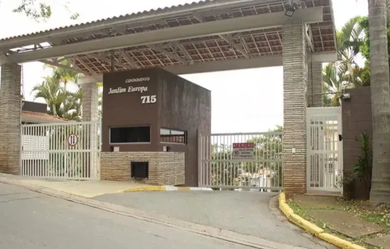 Foto do imóvel Casa de Condomínio com 2 Quartos para Alugar, 125 m² em Granja Viana - Cotia