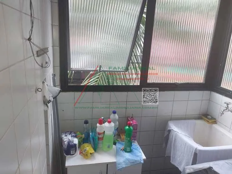 Imagem Apartamento de médio padrão, com 2 dormitórios, sendo 1 Suíte, com Sacada e 1 vaga coberta para Locação, no Tatuapé.