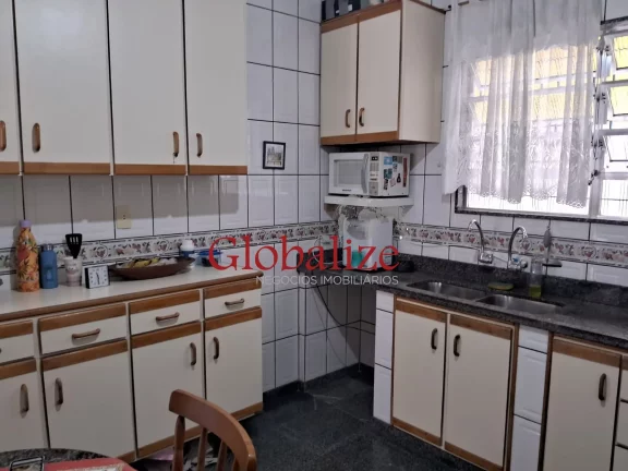 Imagem Lindo sobrado espaçoso em Santos no Saboó (Chico de Paula) por apenas R$ 480.000,00