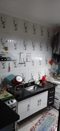 Imagem Apartamento térreo, o qual possui, 2 dormitórios, sala, cozinha, banheiro e lavandeira. Área de l...