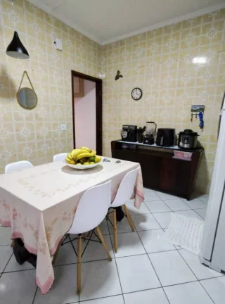 Imagem Casa com 4 dormitórios à venda, 180 m² por R$ 650.000,00 - Tupi - Praia Grande/SP