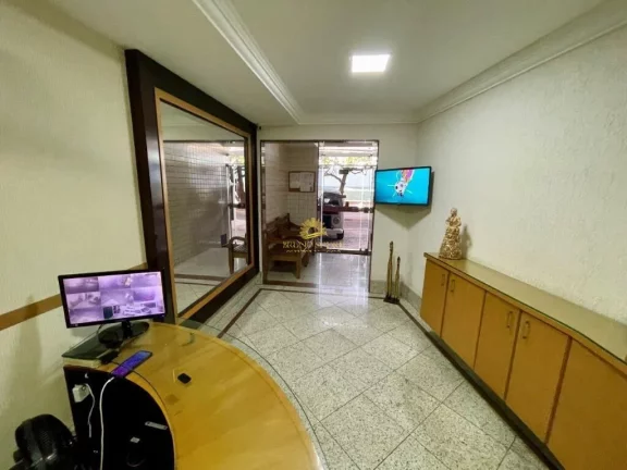 Imagem Excelente oportunidade de investimento! Este belíssimo apartamento de 3 Dormitórios, sendo 1 suít...