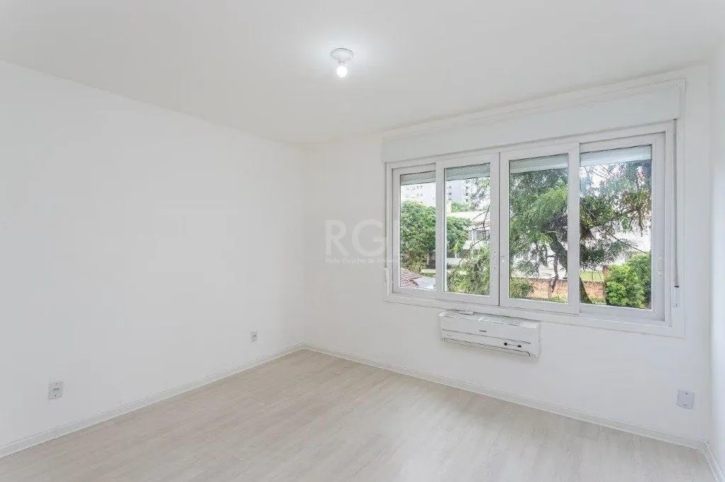 Imagem Cobertura de 140m² - 3 dormitórios, 2 banheiros, terraço com churrasqueira e 1 vaga de garagem no Bom Jesus
