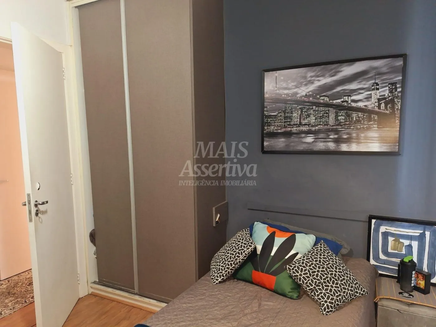 Imagem Ótimo apartamento semi-mobiliado a venda em Cristo Redentor-Porto Alegre/RS