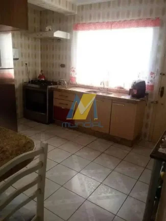 Imagem Sobrado amplo com edícula e 5 vagas de garagem independente