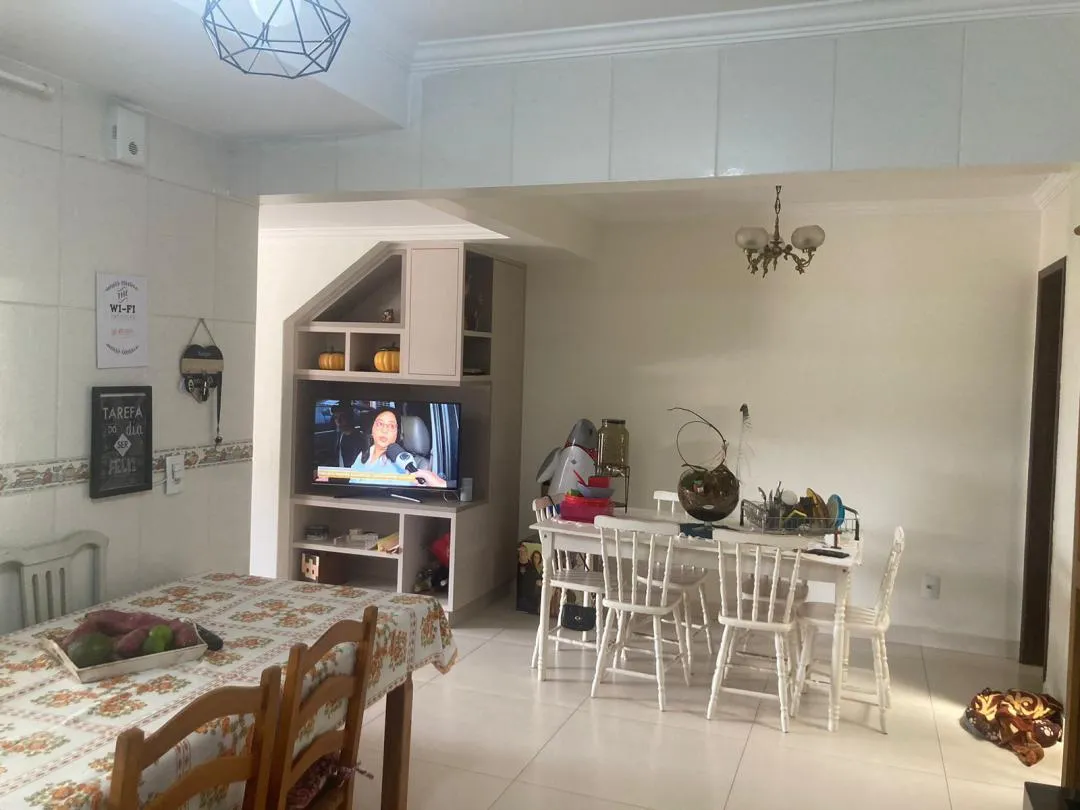 Imagem Sobrado à venda em Cascavel, Coqueiral - 125m²
