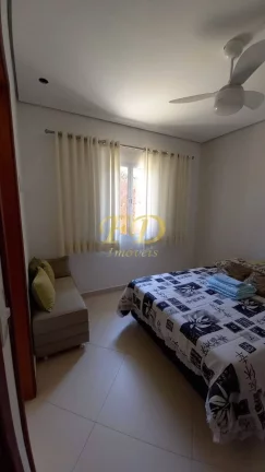 Imagem Aconchegante Casa em Condomínio Fechado.