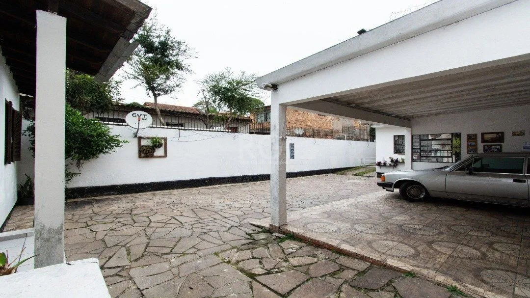Imagem Casa para Venda - 238m², 3 dormitórios, sendo 1 suites, 3 vagas - Camaquã