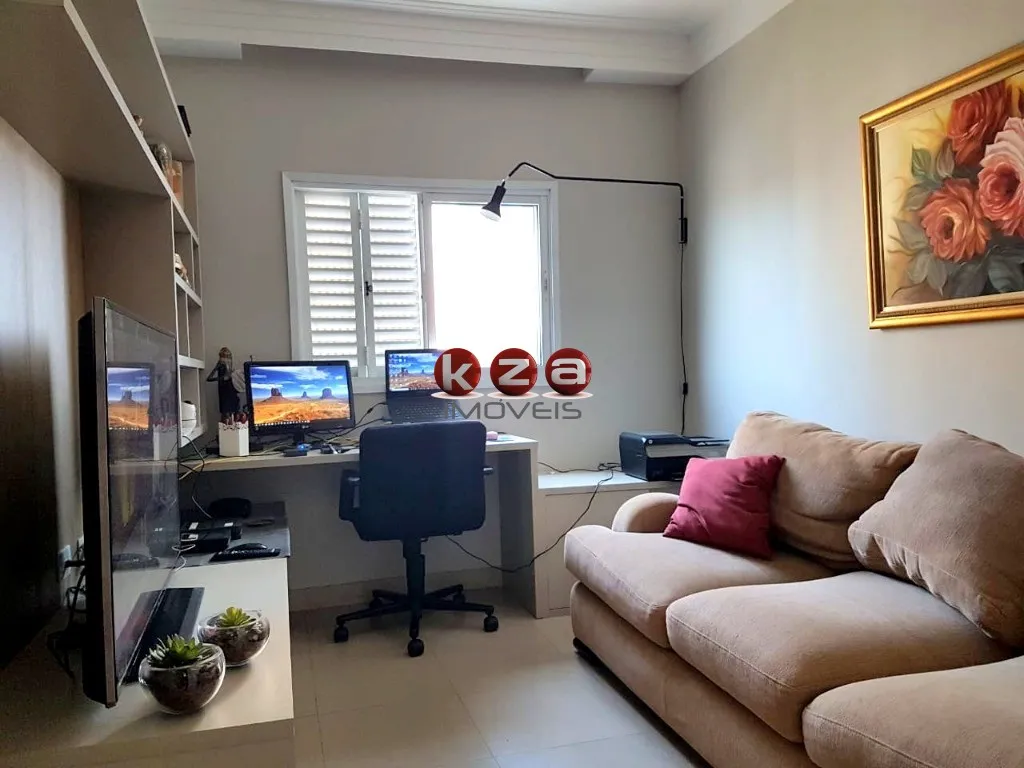 Imagem Apartamento à venda na região central em Valinhos-SP, Vila Olivo: 3 quartos, 1 suíte, 2 salas, 2 vagas, 95,00 m². Aproveite esta oportunidade!