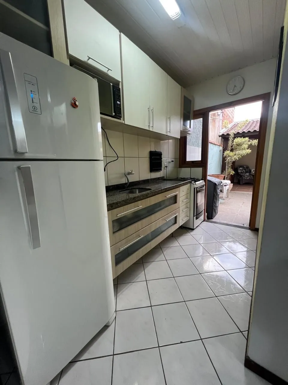 Imagem Impecável Casa Mobiliada com 3 Dormitórios localizada no loteamento Moradas do sul