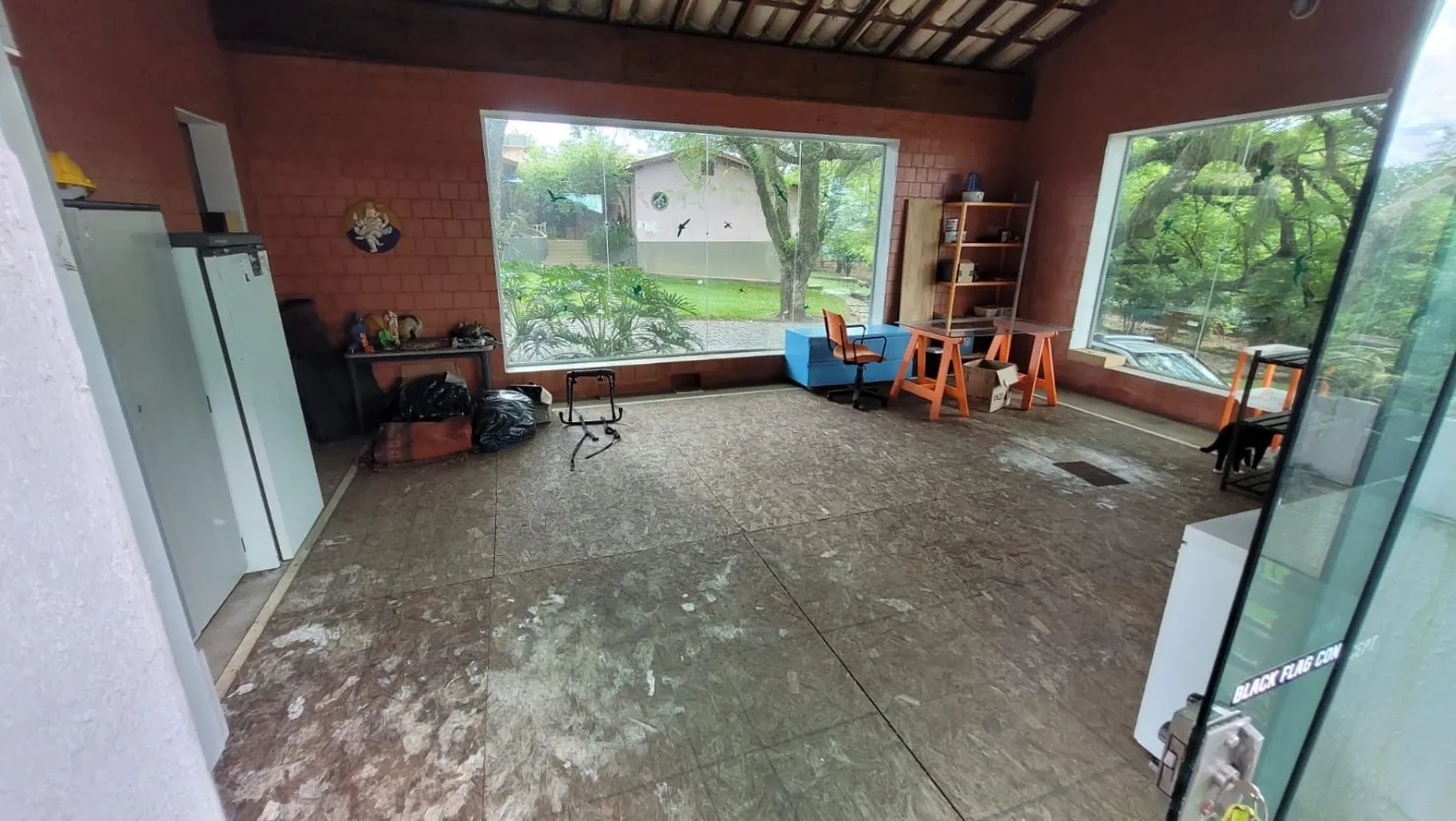 Imagem Casa para Locação 5 Quartos, 3 Suites, 3 Vagas, 350M², Bela Vista, Pindamonhangaba - SP