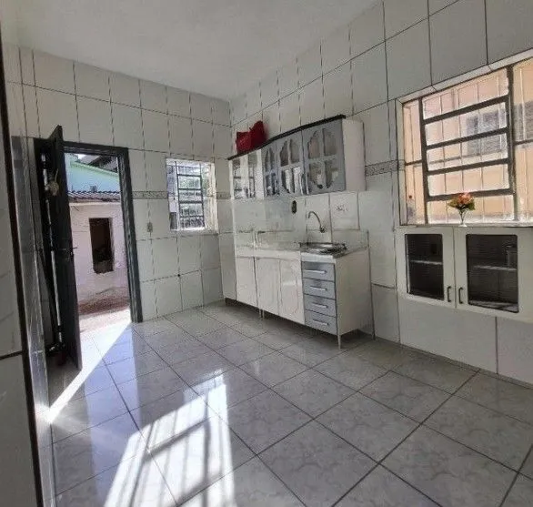 Imagem Casa de 2 dormitórios para venda ,pronta para morar no bairro Santo Antônio em Porto Alegre/RS.