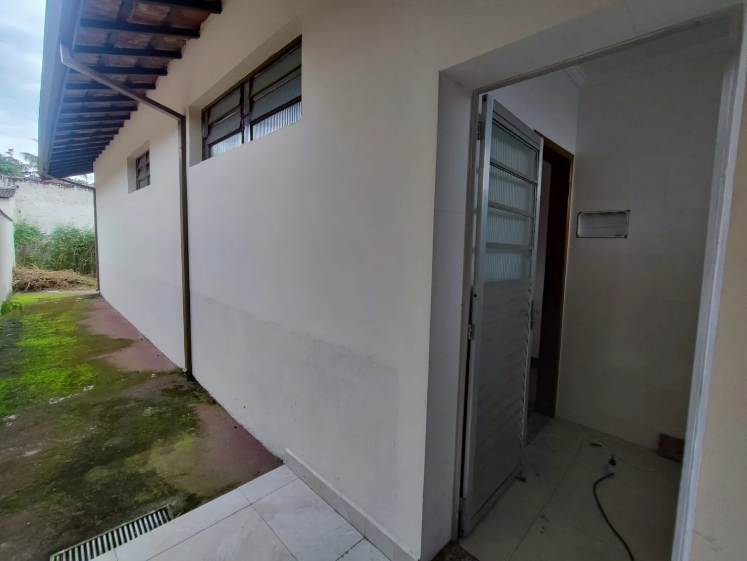 Imagem Casa à venda 3 Quartos, 1 Suite, 2 Vagas, 250M², Vila Rica, Pindamonhangaba - SP