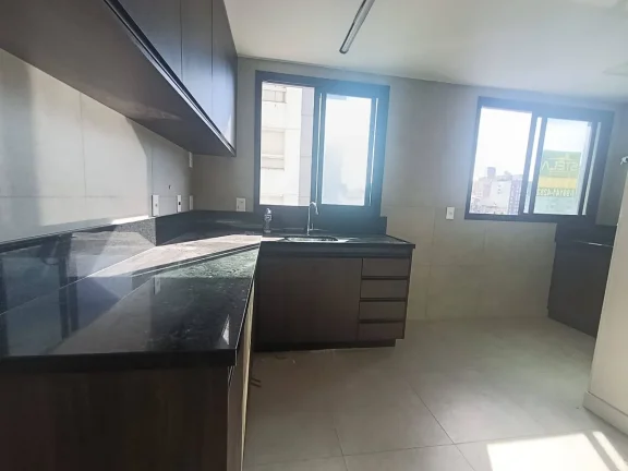 Imagem Cobertura de luxo à venda no Lourdes - 2 quartos, suíte, hidromassagem.