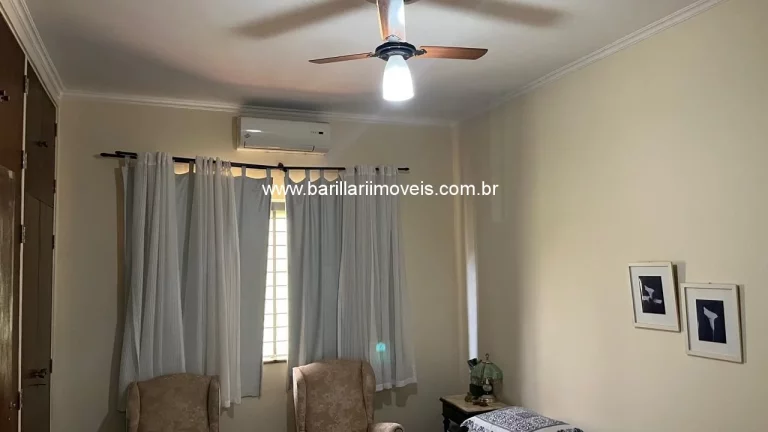 Imagem Imperdível oportunidade: Casa comercial à venda no Alto da Boa Vista em Ribeirão Preto-SP, com 3 quartos, 1 suíte e 4 vagas de garagem!