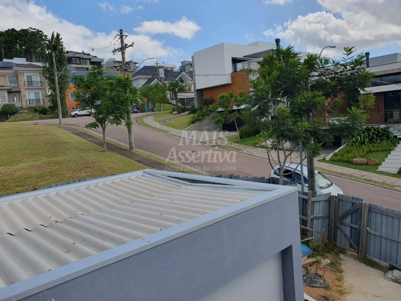 Imagem Excelente sobrado de alto padrão em Alphaville, Residencial Lombardia - POA