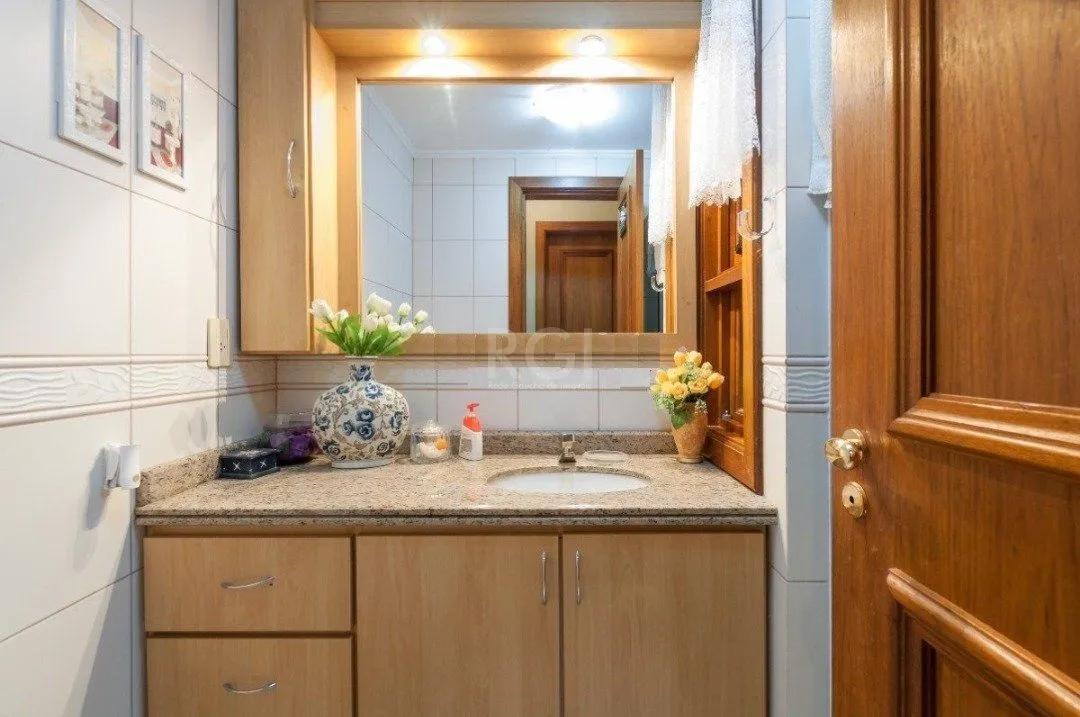 Imagem Apartamento para Venda - 78.25m², 2 dormitórios, sendo 1 suites, 2 vagas - Tristeza