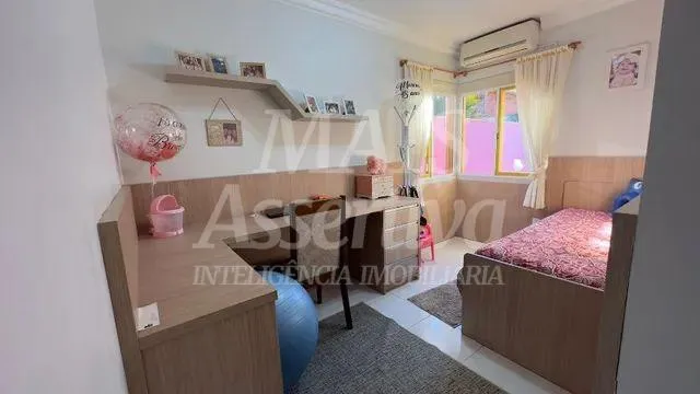 Imagem Ótima casa a venda localizada no bairro Centro em Campo Bom/RS - 3 Dormitórios