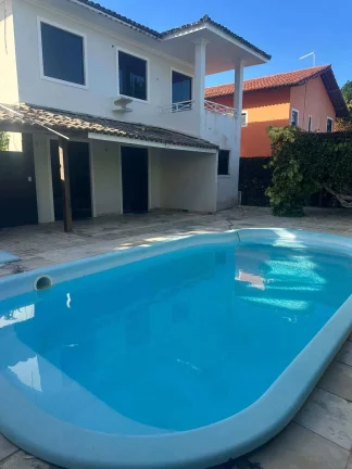 Imagem Casa de condomínio à venda em Lauro de Freitas, Buraquinho, com 3 quartos, 260m2