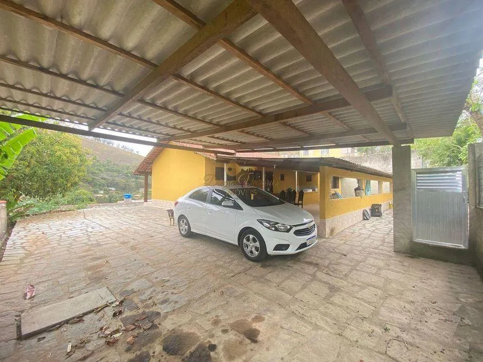Imagem Casa para Venda em Teresópolis / RJ no bairro Pessegueiros