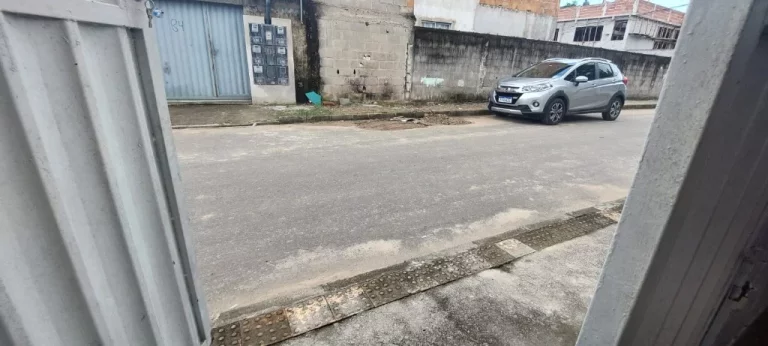 Imagem CASA COM 5 QUARTOS A VENDA EM SANTA MONICA GUARAPARI-ES