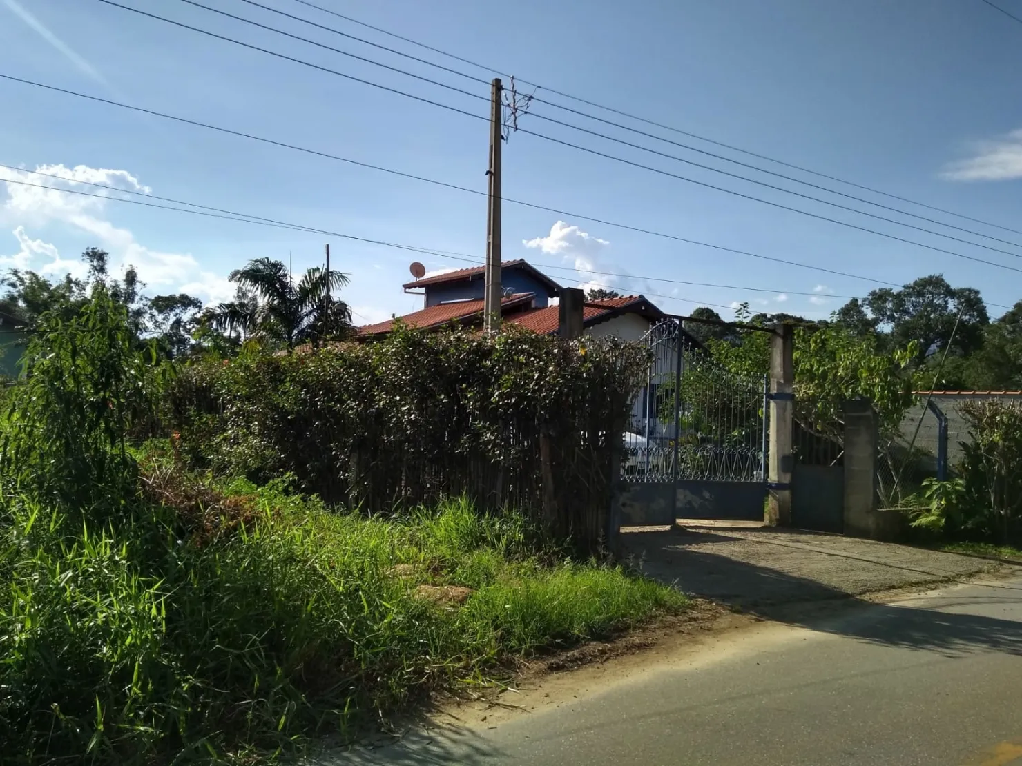 Imagem Chácara à venda 2 Quartos, 2 Suites, 3 Vagas, 1350M², Mandú, Pindamonhangaba - SP