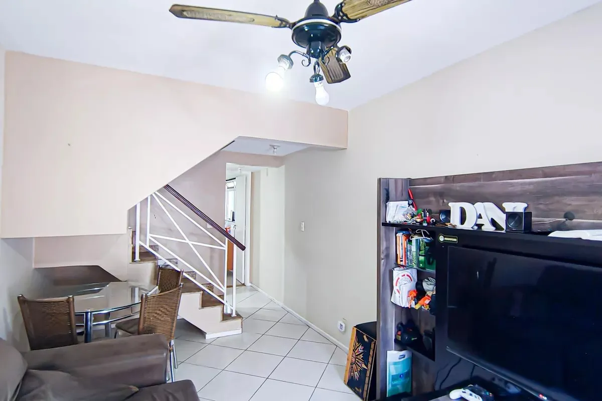 Imagem Casa em Condomínio para Venda, Jacarepaguá, 3 dormitórios, 1 suíte, 2 banheiros, 2 vagas