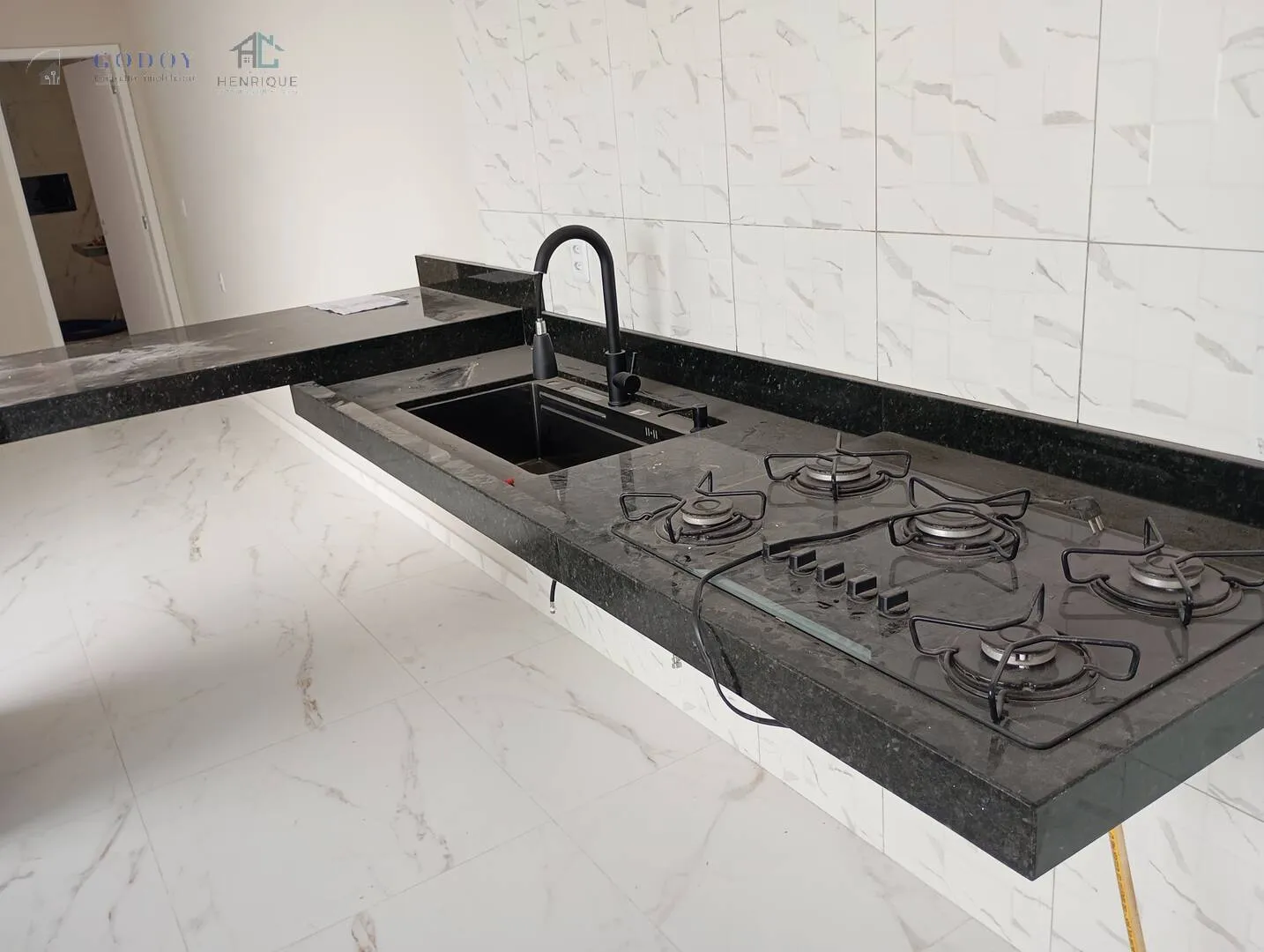 Imagem OPORTUNIDADE QUE VOCÊ ESTAVA ESPERANDO! CASA COM PISCINA + ÁREA GOURMET