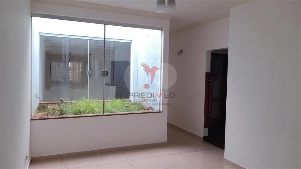 Imagem Casa de 3 quartos, 324m² no bairro Vila Nova Irerê, em Lençóis Paulista