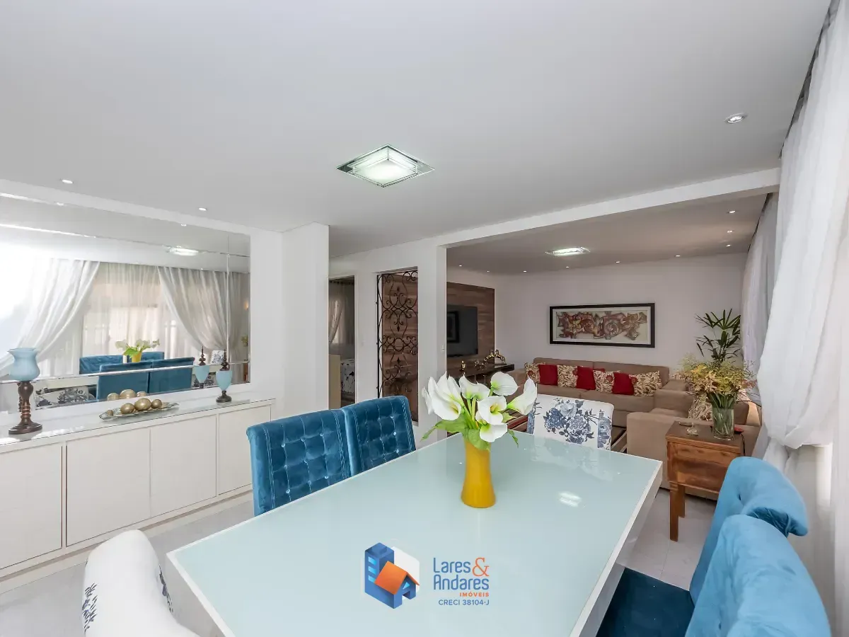 Foto do imóvel Casa para venda em Imirim com 2 quartos, sendo 1 suíte, 219m² em Rua Astúrias