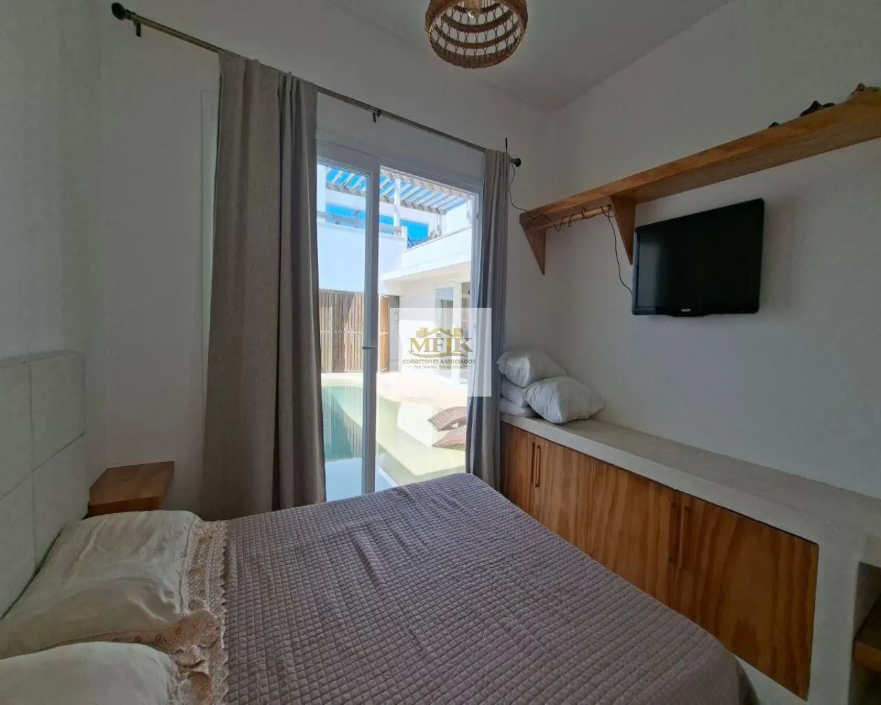 Imagem Imperdível! Casa à venda em Pontal do Paraná-PR, bairro Atami Norte: 3 quartos, 2 suítes, 3 banheiros, 2 vagas, 234m².